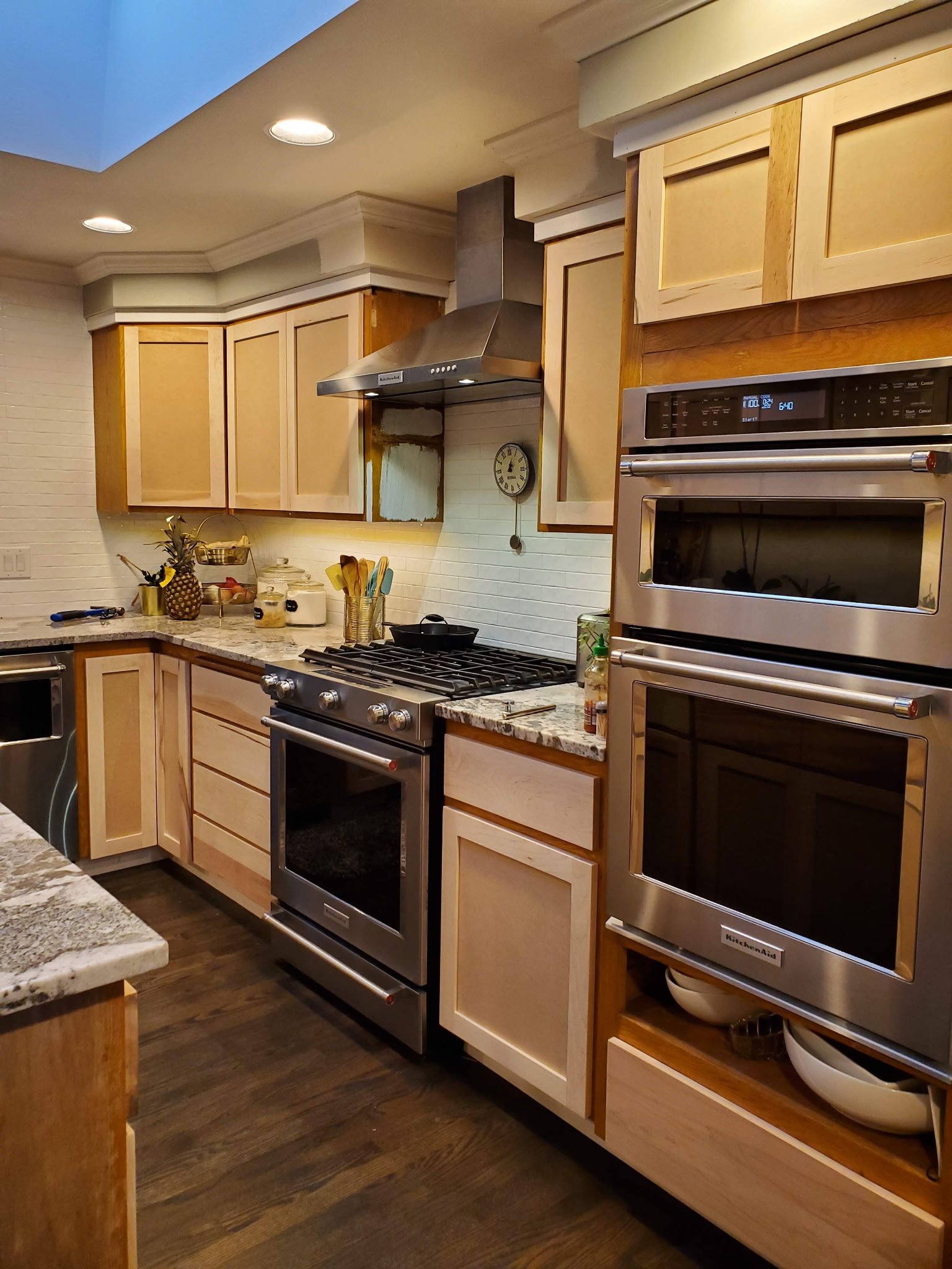Kitchen cabinet and appliance repaint